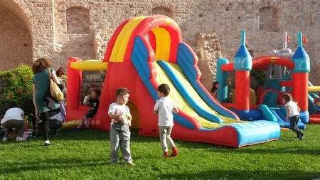 Gonfiabili Ancona e provincia noleggio affitto feste compleanni eventi bambini